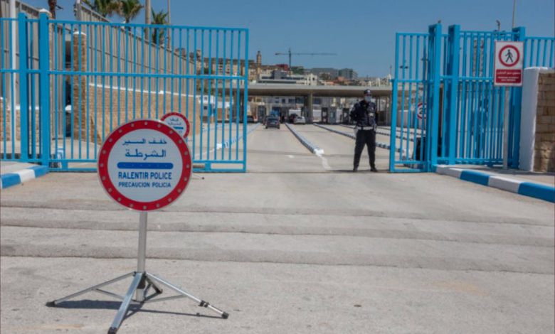 إحباط محاولة تهريب 200 ألف يورو واعتقال سيدة بمعبر باب سبتة المحتلة (صورة)