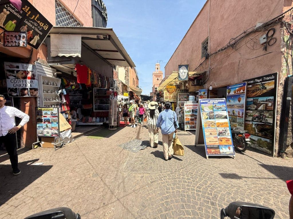 صور توثق الفوضى عارمة بحي "درب ضباشي" بمراكش 15 صور توثق الفوضى عارمة بحي "درب ضباشي" بمراكش