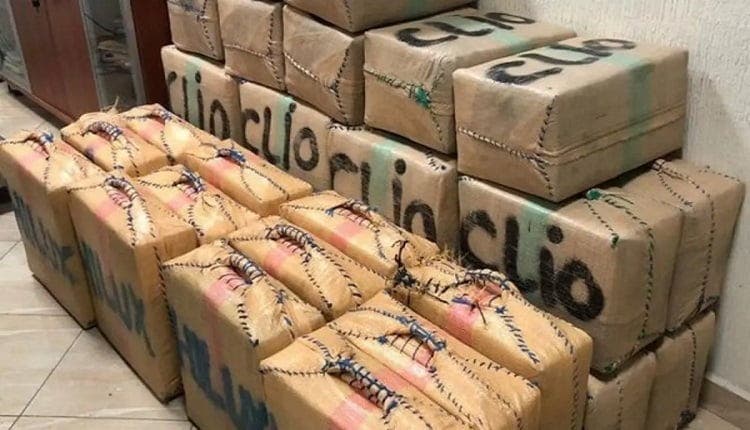 أكادير.. تفكيك شبكة دولية لتهريب المخدرات وحجز كمية كبيرة من "الشيرا"