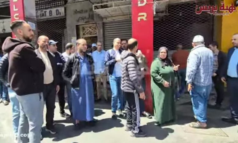 البيضاء.. تجار قيسارية بدر يحتجون بسبب “الفراشة” ويطالبون بتدخل الوالي (فيديو)