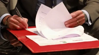 الحكومة تعلن حملة صارمة ضد “الشركات الوهمية” وتزوير الفواتير