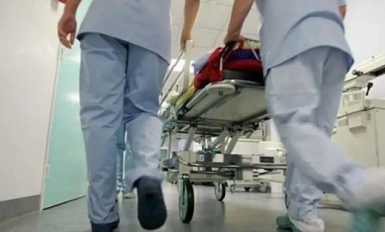 رعب في شوارع تازة.. مهاجر غير نظامي يرسل مواطنًا إلى المستشفى في حالة غيبوبة