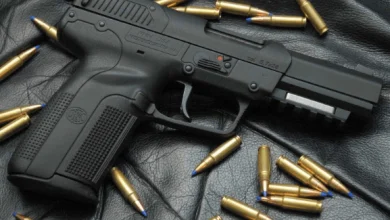 فتح بحث قضائي مع مهاجر بعد ضبط سلاحين ناريين بمراكش