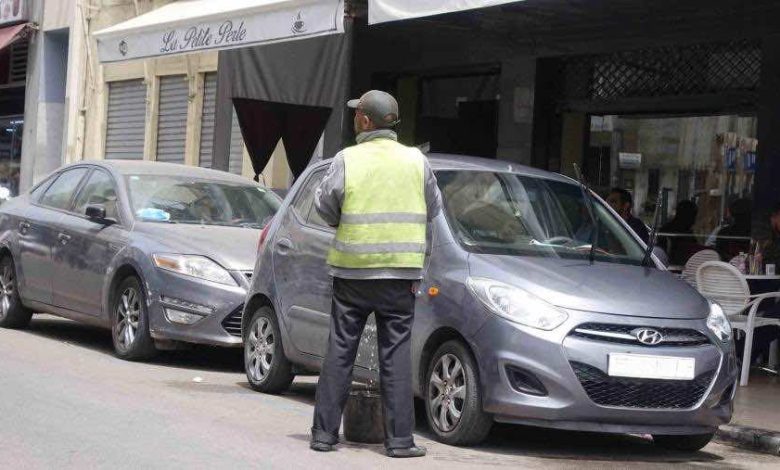 فوضى “حراس السيارات” في فاس… من يوقف هذا النزيف؟