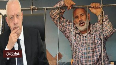اعتصام التاجر “سعيد بوسمارة” بسوق الجملة.. إضراب عن الطعام والشراب(فيديو)